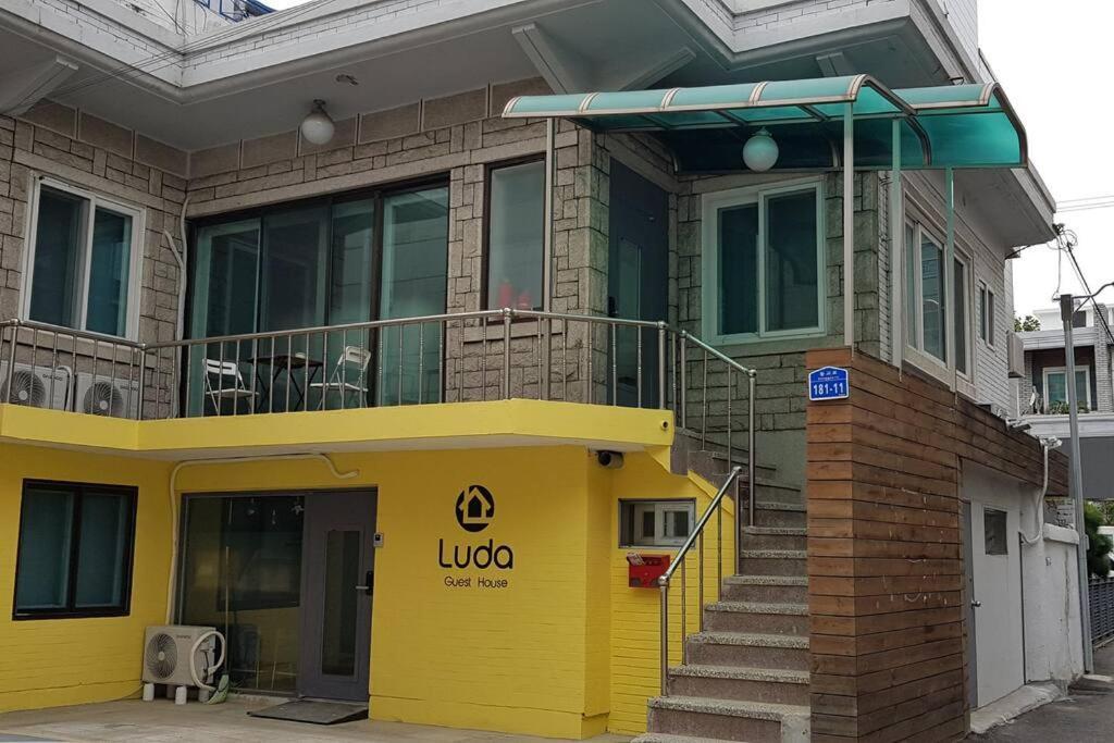 Luda House Villa Seoul Bagian luar foto